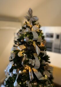 The Home Crew 8ft Christmas tree hire